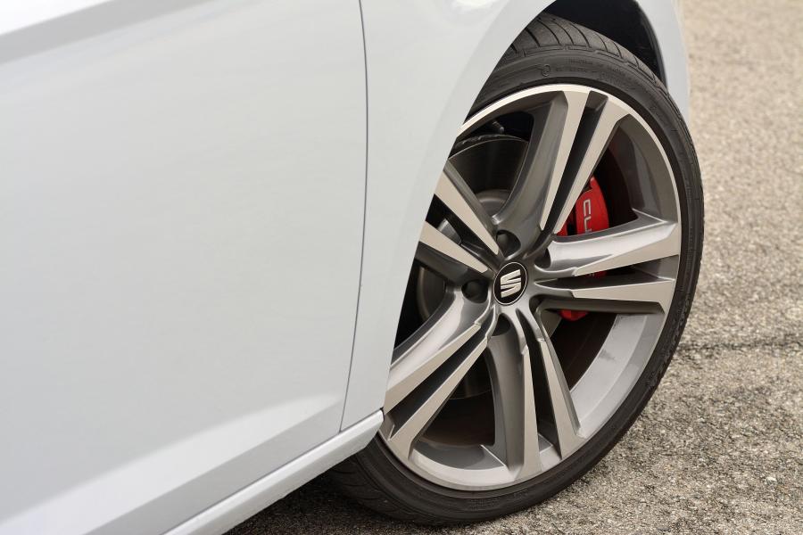 Seat Leon Cupra 280 2014 года  (UK) (фото 29 из 66)